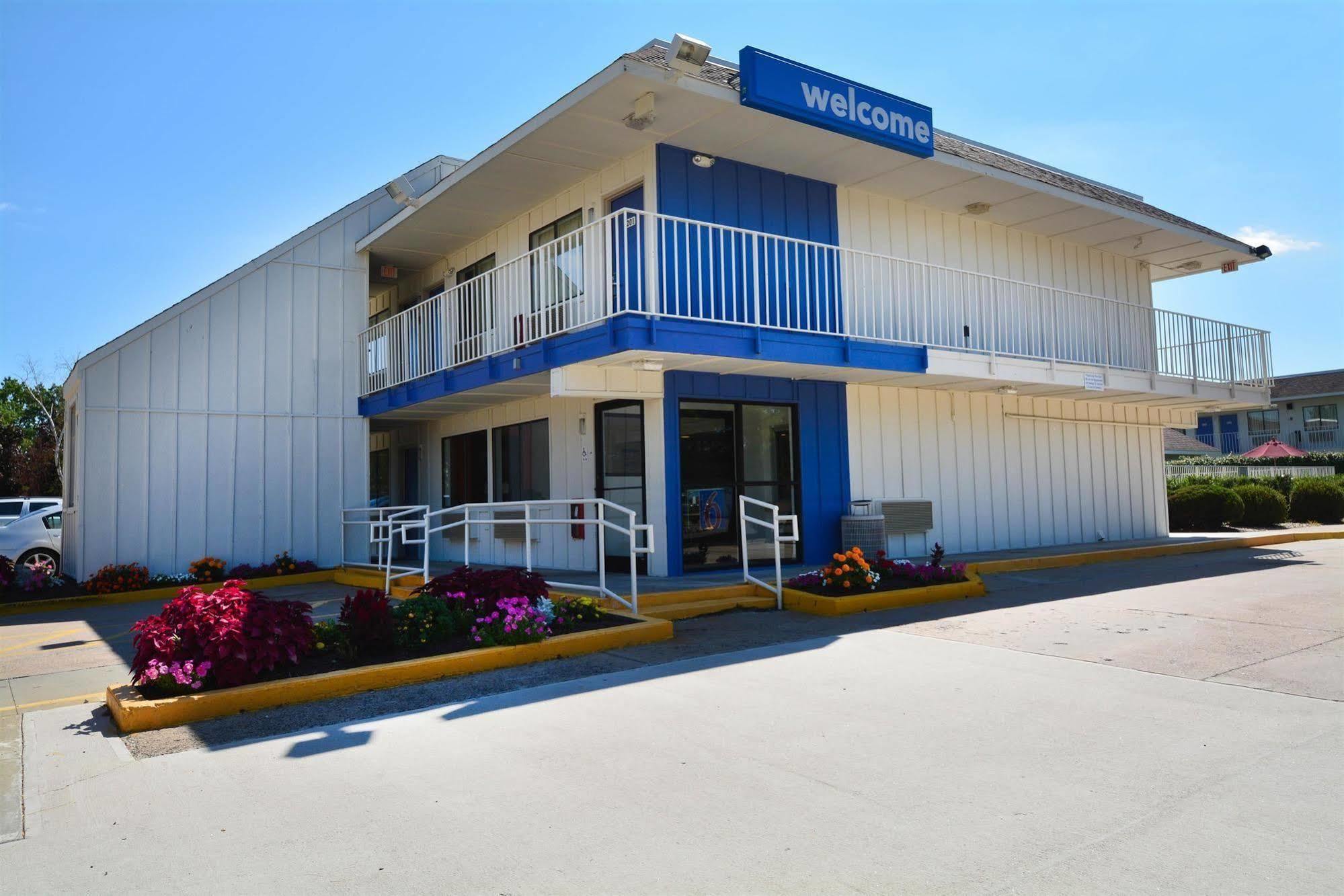 Motel 6-Windsor Locks, Ct - Hartford Exterior photo